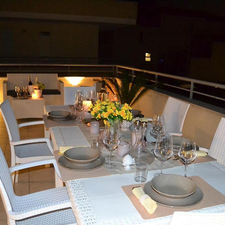 Roomy Apartment With Terrace & Parking Lecce Ngoại thất bức ảnh