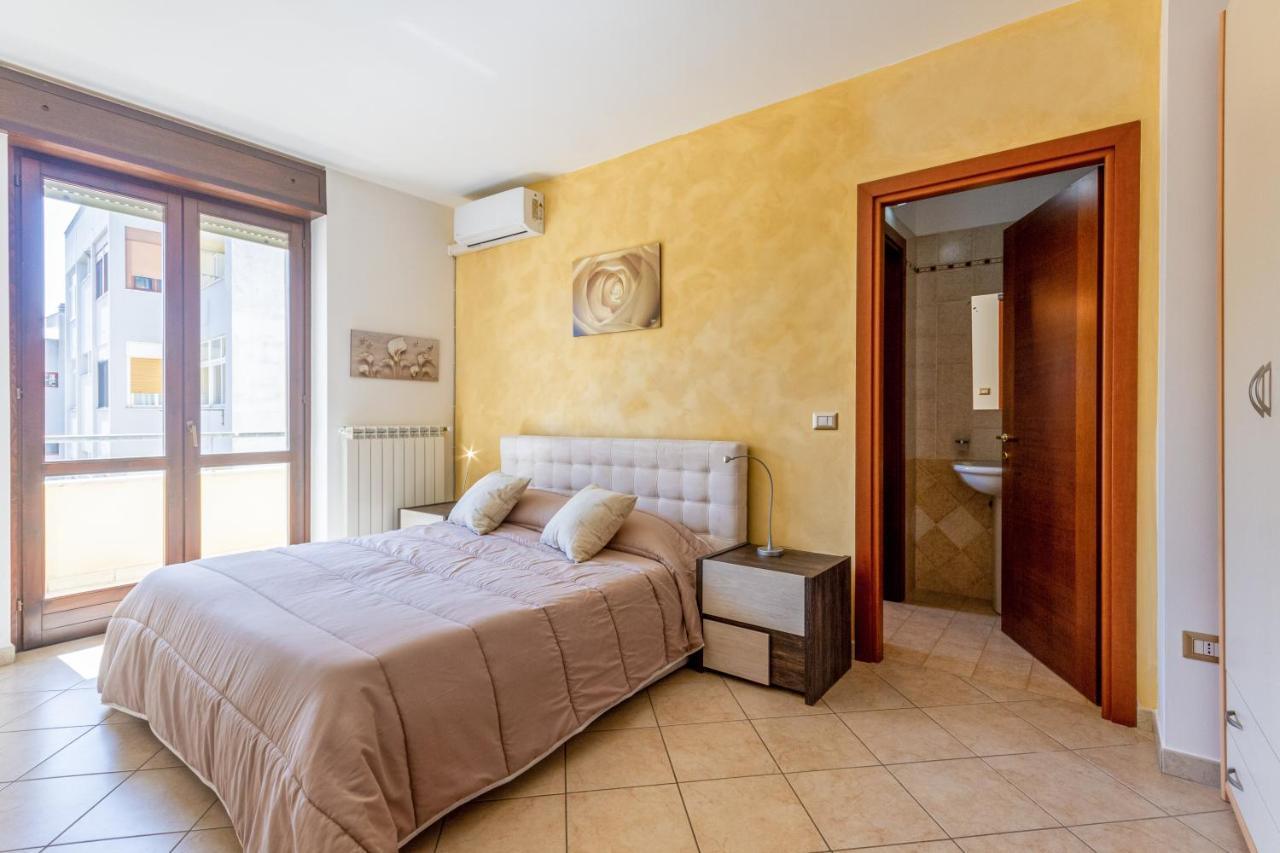 Roomy Apartment With Terrace & Parking Lecce Ngoại thất bức ảnh