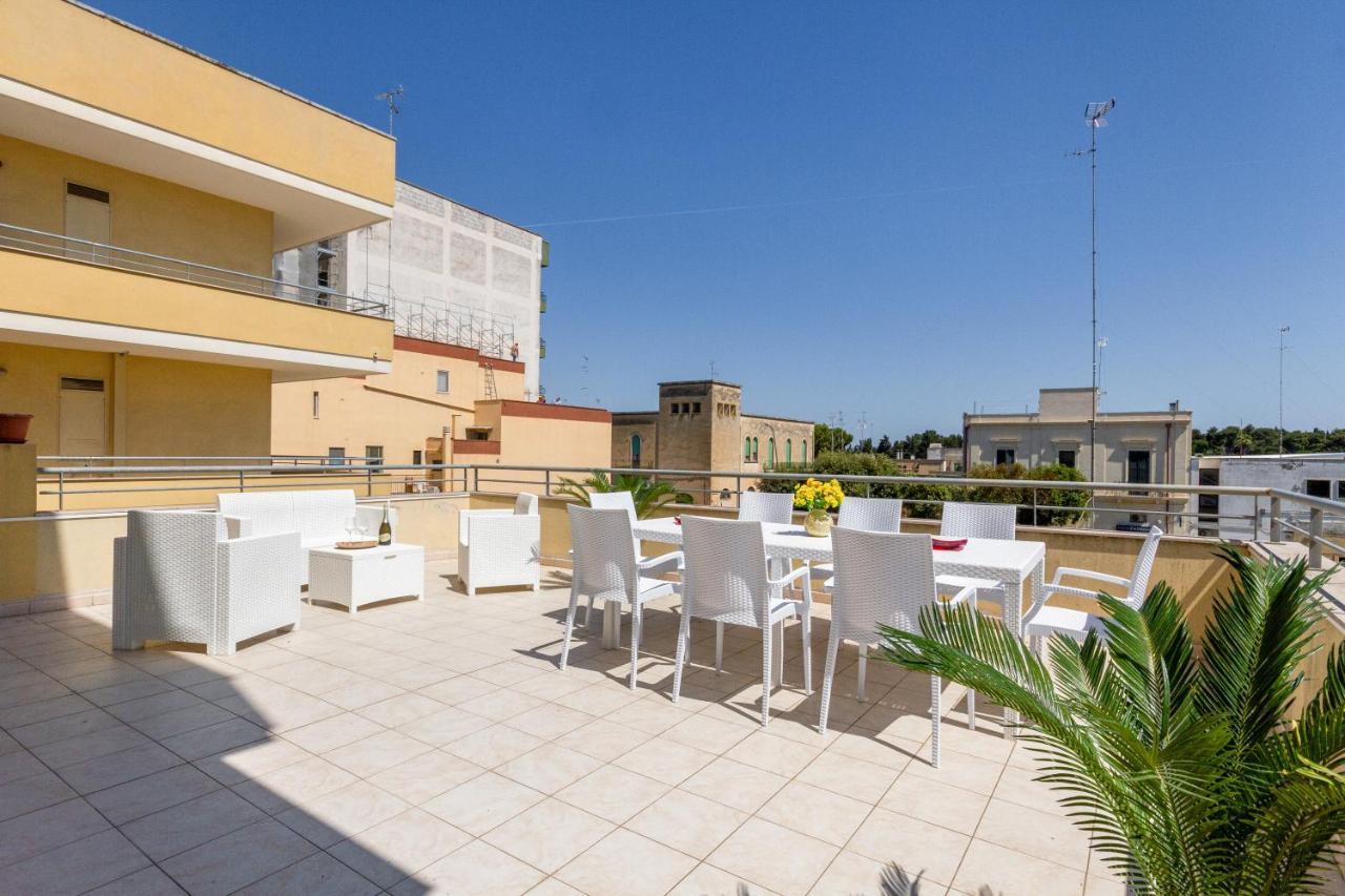 Roomy Apartment With Terrace & Parking Lecce Ngoại thất bức ảnh