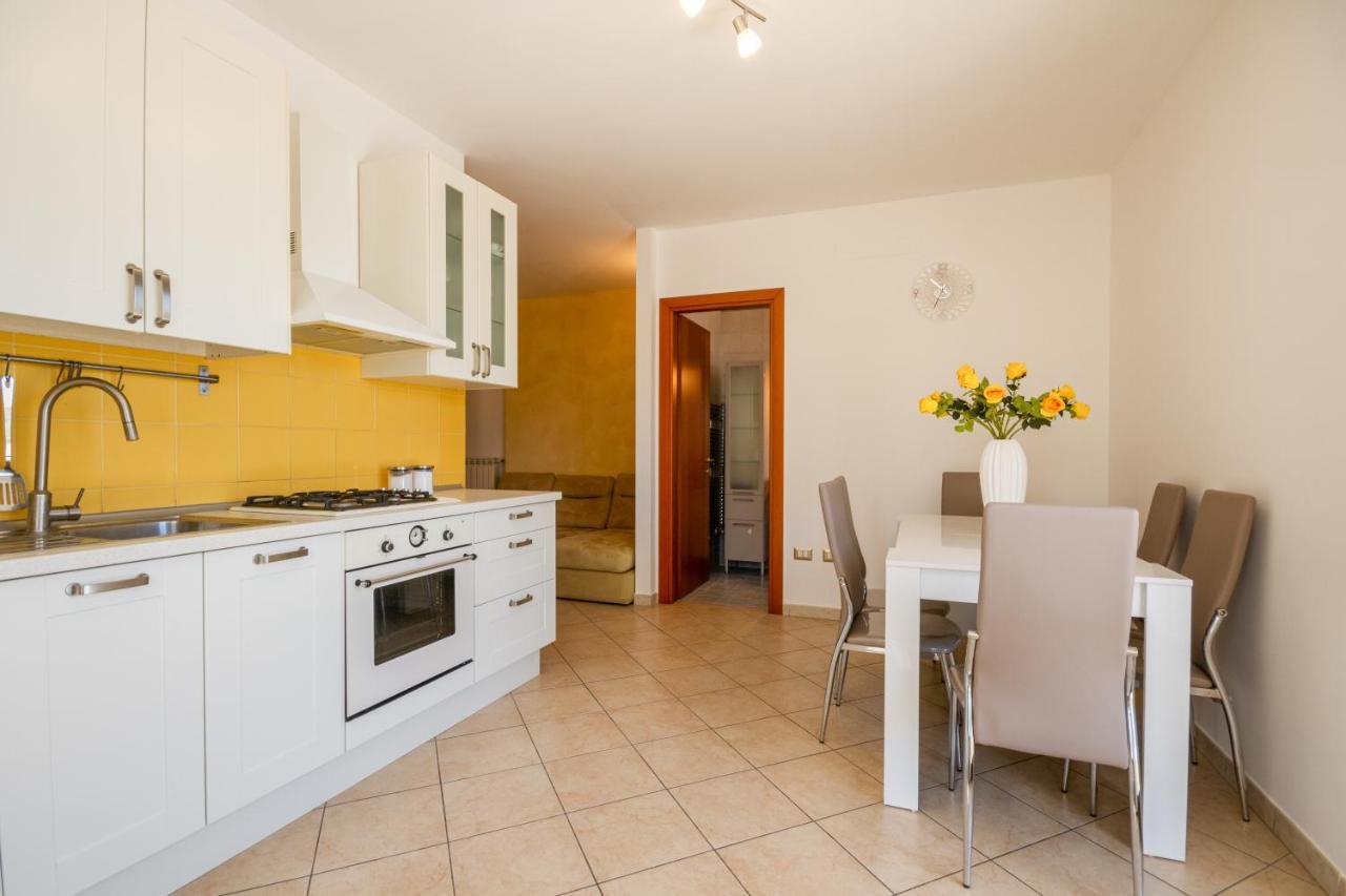 Roomy Apartment With Terrace & Parking Lecce Ngoại thất bức ảnh