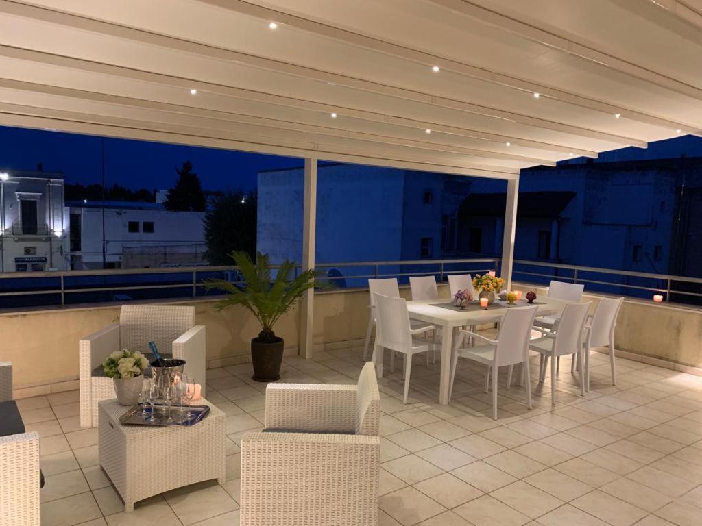 Roomy Apartment With Terrace & Parking Lecce Ngoại thất bức ảnh